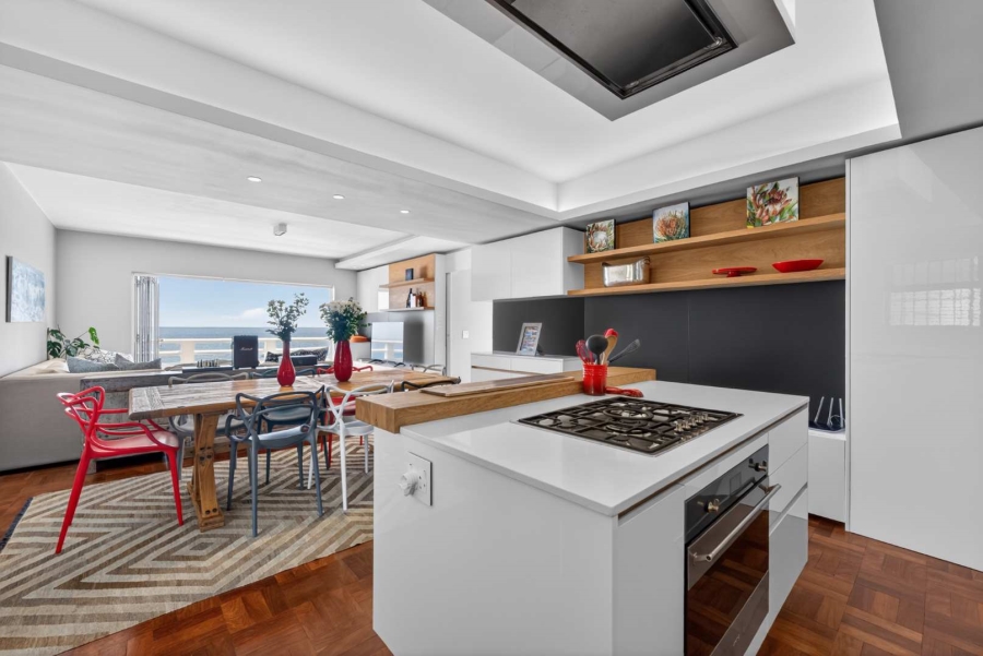 3 Bedroom Property for Sale in Sea Point Western Cape